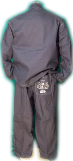 送料無料】DOUX DOUCE（デュークス デューチェ）のジャージ系スーツ